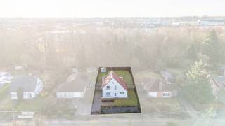 [[ DIT PAND NEEMT DEEL AAN DE ERA OPEN HUIZEN DAG OP 14/3 VAN 14:30 TOT 15:30 ]]Te koop: ruime open bebouwing in Sint-Niklaas, gelegen aan de Hoge...