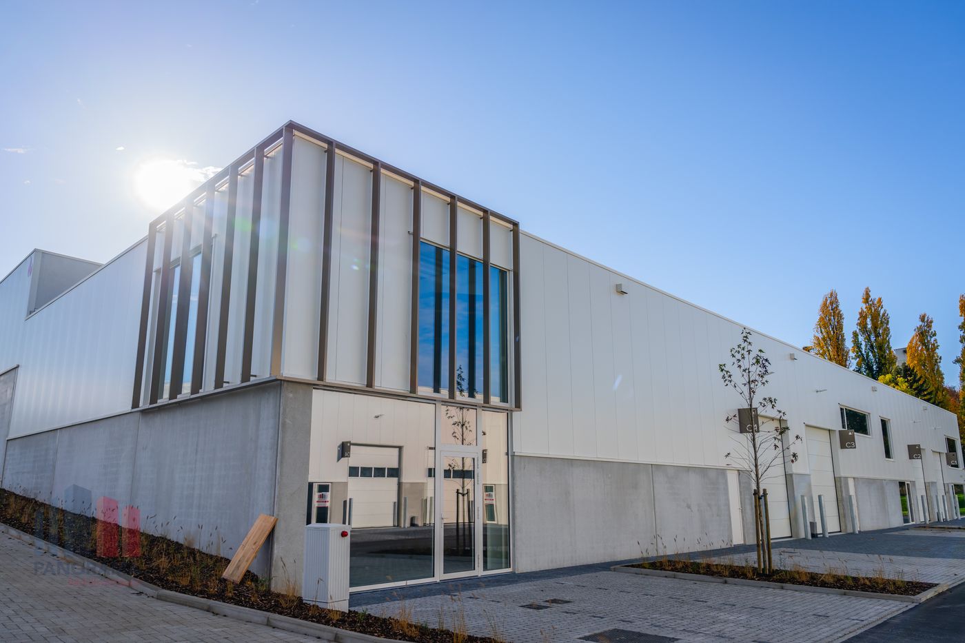 NIEUWBOUW KMO-UNIT VAN 215 m² TE HUUR - foto 3