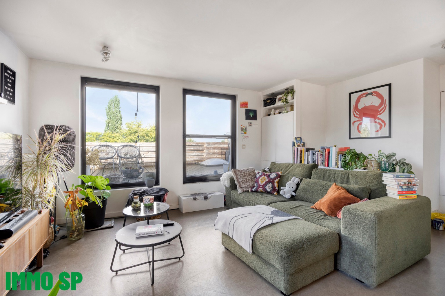 Instapklaar appartement met ruim terras van 24m². - foto 2