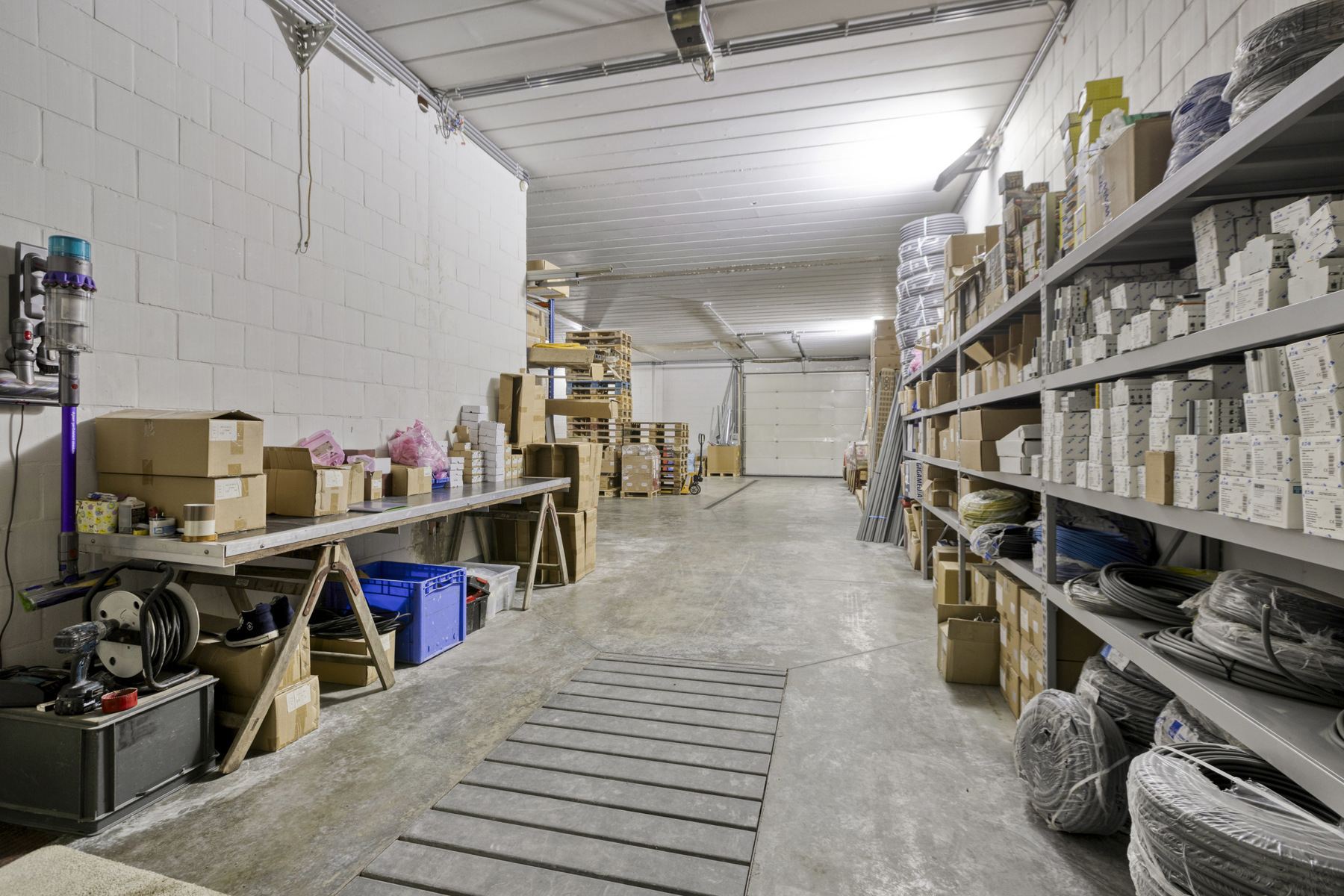 Moderne opslagloods te huur op toplocatie nabij de autosnelweg - foto 2