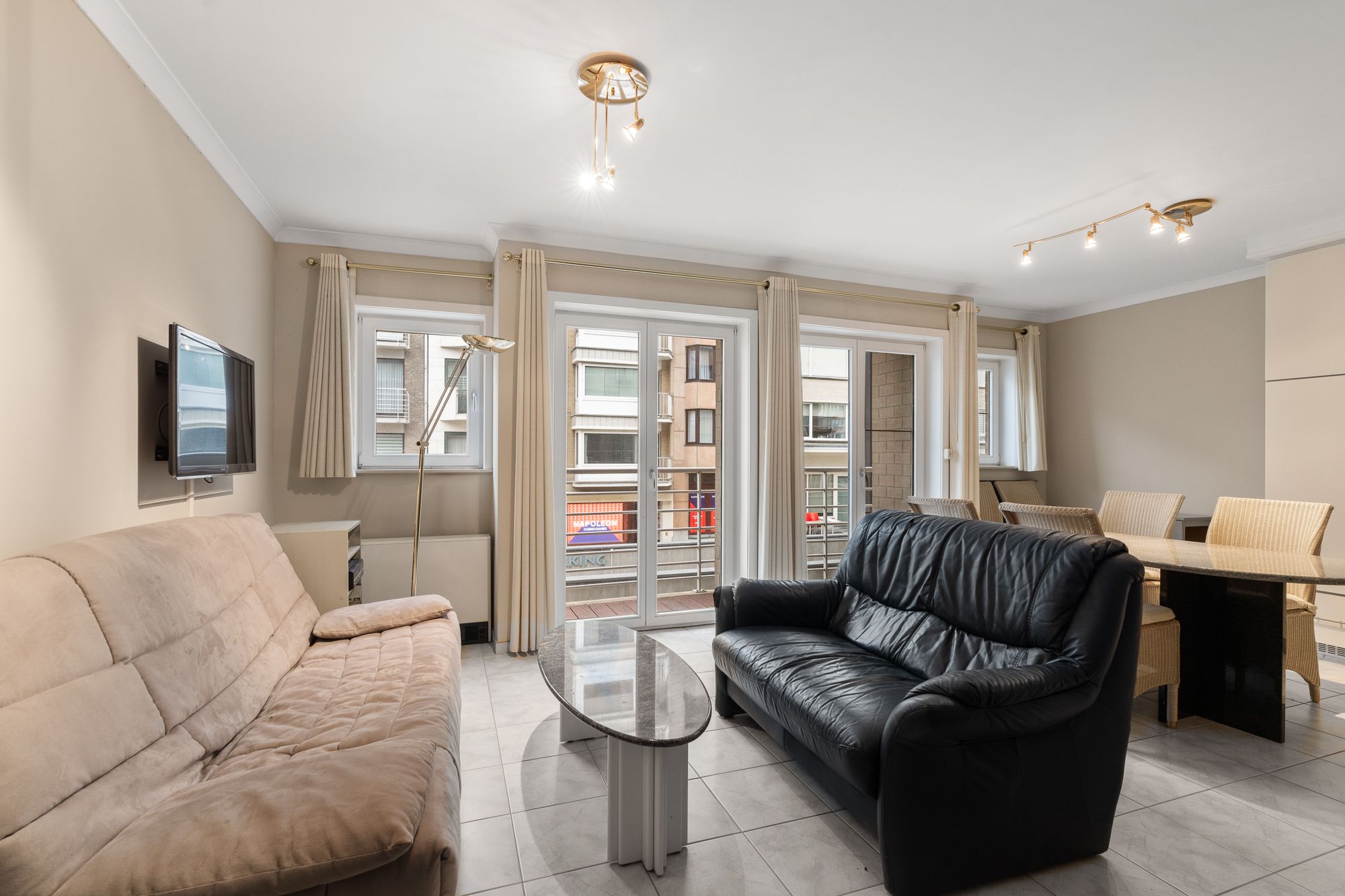 Lichtrijk appartement met zonnig terras in hartje Middelkerke - foto 3