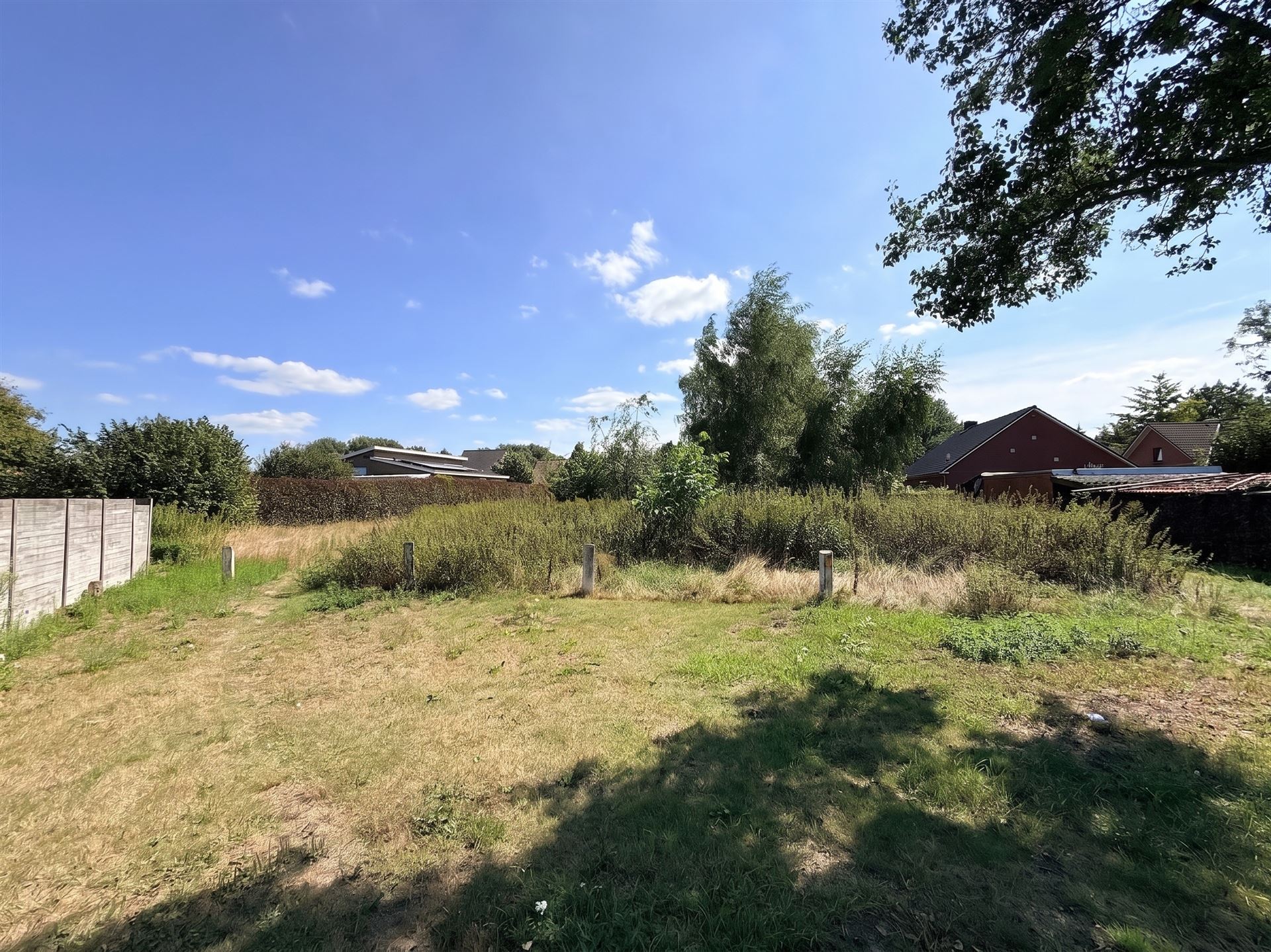 Gunstig gelegen bouwgrond van 800 m² op een centrale ligging! - foto 4