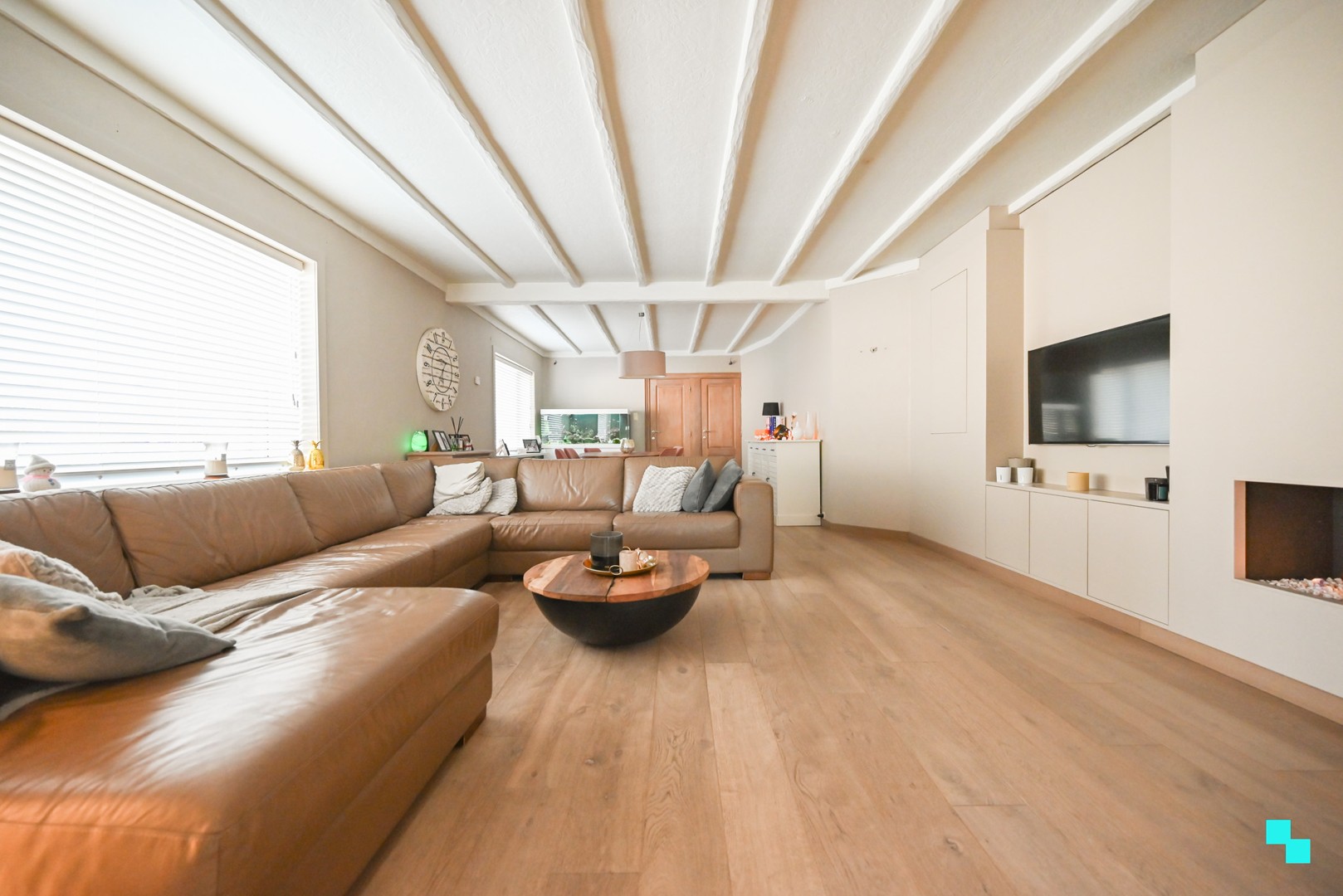 Zeer ruime woning met atelier te Lendelede - photo 4