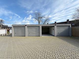 Garage for rent in Bruges