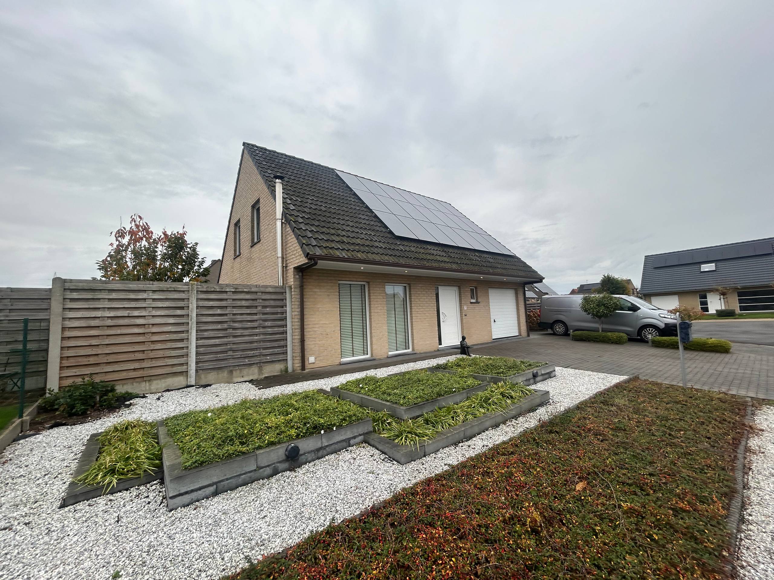 Roeselare - Lichtrijke en instapklare woning te koop - foto 1