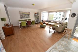 Oostende-Centrum, mooi gelegen appartement op de 3de verdieping met open zicht en op wandelafstand van zee/strand, diverse winkels en...