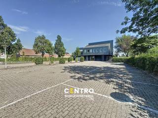 Volledig ingerichte artsenpraktijk te Eede op zeer INTERESSANTE ligging!Opmerkingen:- Volledig GERENOVEERD en NIEUW ingericht Medisch centrum!-...