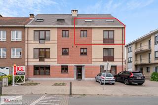 Immo Groot Leeuw stelt u dit luxueus duplexappartement voor te Zuun.Het appartement bevindt zich op de 2de en 3de verdieping van een kleinschalig...