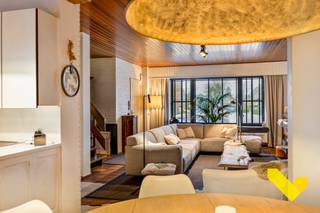 Deze vrijstaande woning gelegen in het centrum van Dessel omvat volgende troeven wat het zeker de moeite waard maakt om deze woning te...