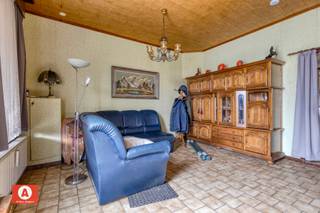 Ontdek deze halfopen te renoveren woning op een gunstig gelegen locatie in Londerzeel. De woning is gelegen op een perceel van 5,15 are en heeft...