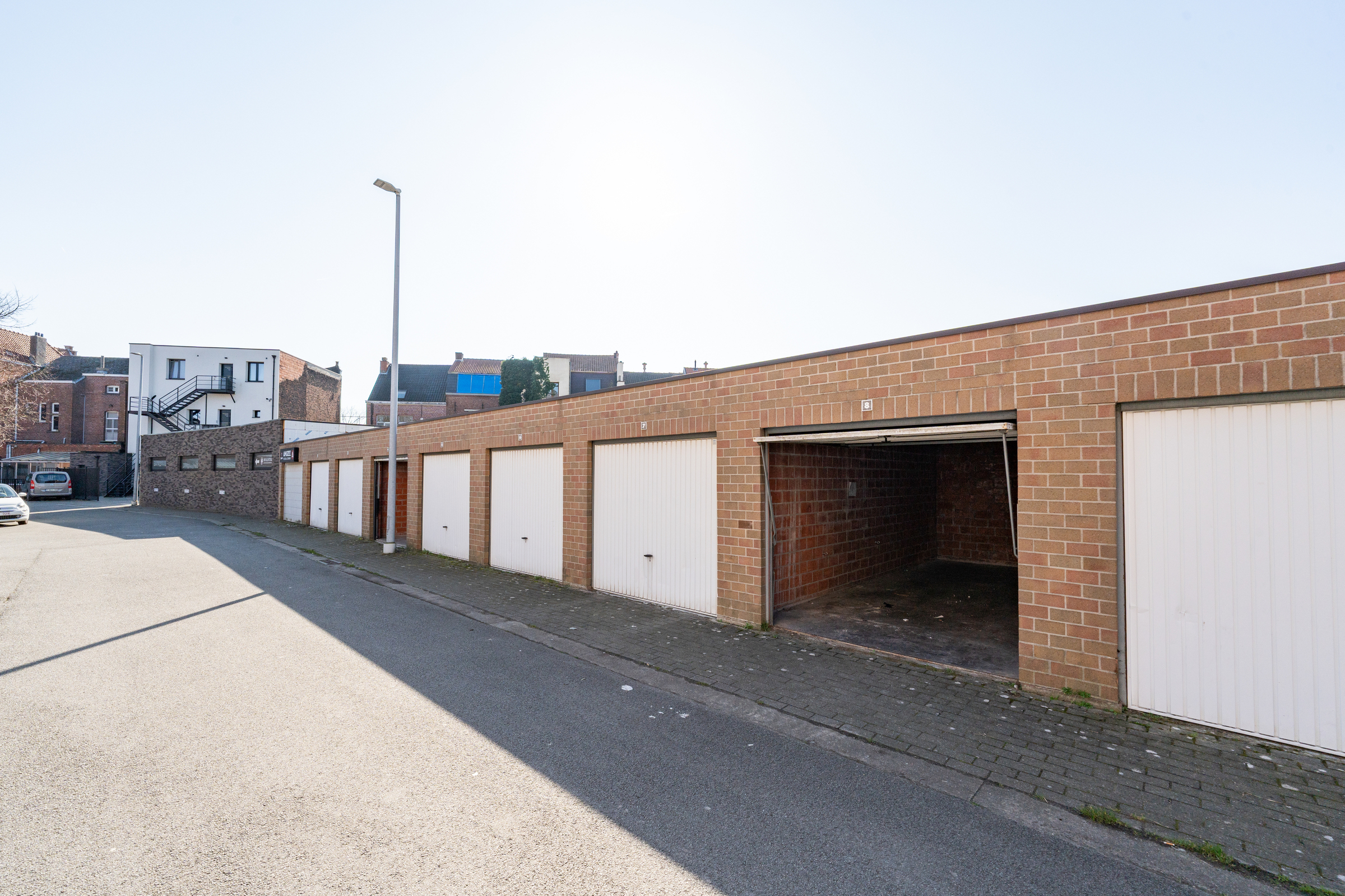 Gesloten garage naast station Dendermonde - foto 4