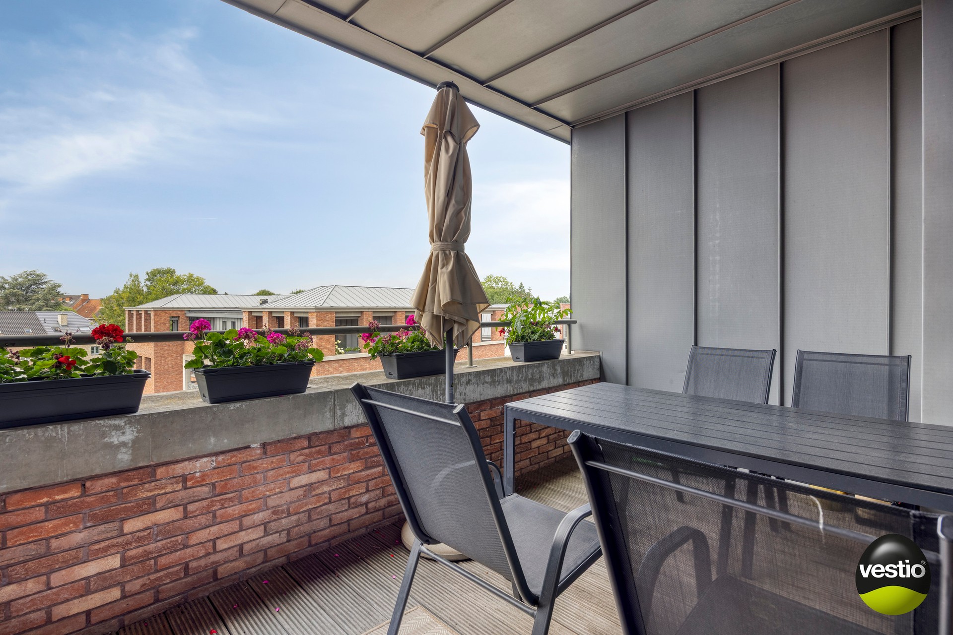 Luxueus dakappartement van 140 m² met 3 slaapkamers en 3 terrassen in hartje Hasselt. - photo 3