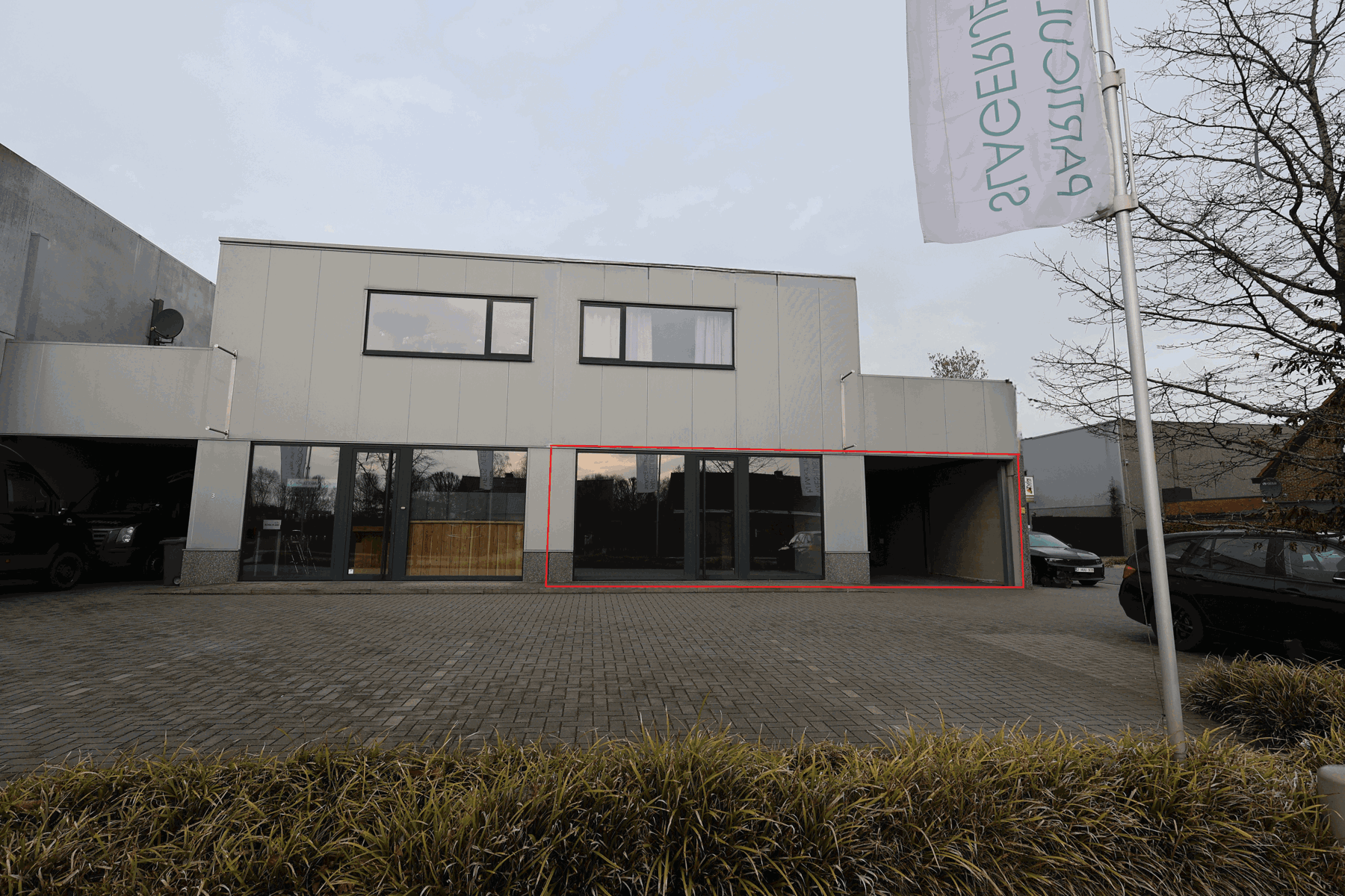 Opslagruimte/ winkelruimte van ca 200 m² op bedrijventerrein De Mil. - foto 1