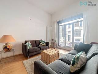 TE KOOP – Souplex met 2 slaapkamers – Europese Wijk ✨📍 Patriottenstraat 9, 1000 BrusselGelegen in het hart van de Europese Wijk, biedt deze duplex...