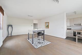 Te koop: modern appartement in Vilvoorde, centraal gelegen nabij scholen, openbaar vervoer en het park.Dit instapklare appartement (bouwjaar 2010)...