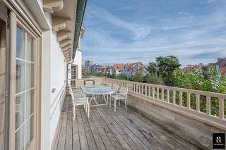 🏖 Appartement à louer idéalement situé au ZouteAppartement à louer situé à seulement quelques pas de l’Albertplein et de la mer, bénéficiant d’une...