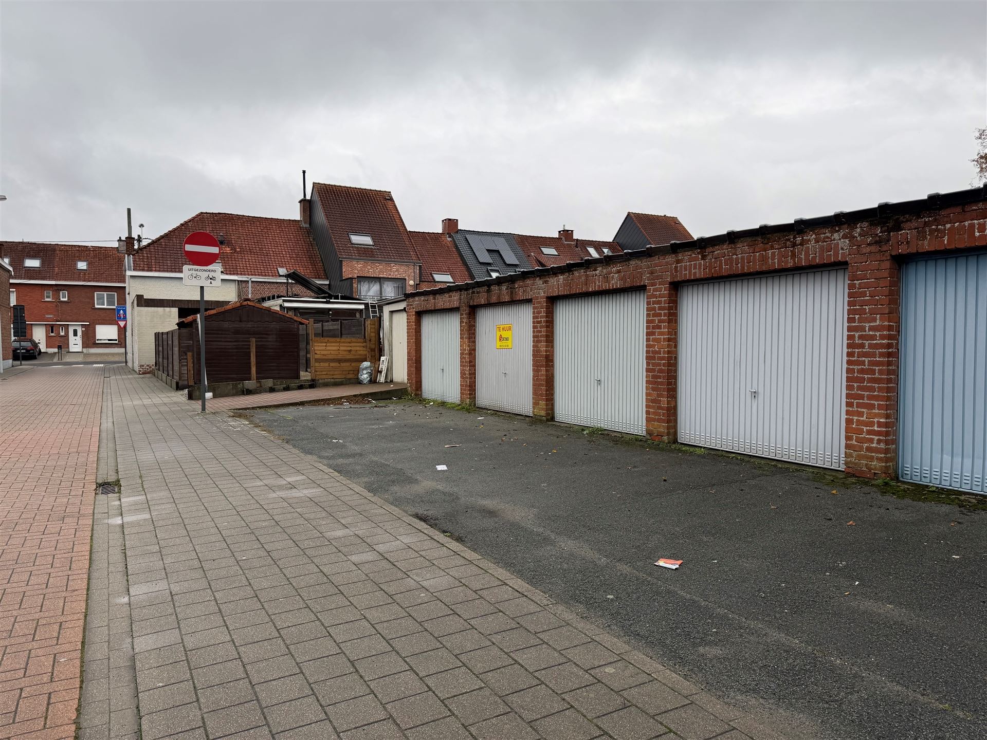 Garage for rent in Roeselare - photo 1