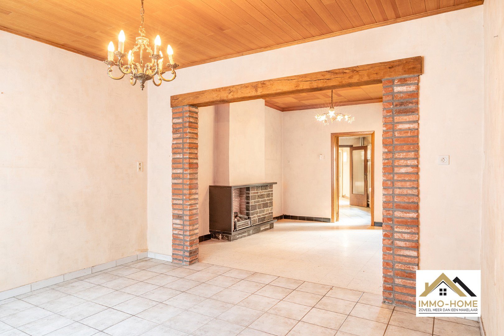 Te renoveren woning met garage centrum Beervelde! - foto 5