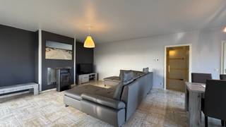 Dit gelijkvloersappartement bevindt zich nabij het centrum van Eeklo, omgeven door groen. Dankzij de centrale ligging zijn winkels, scholen,...