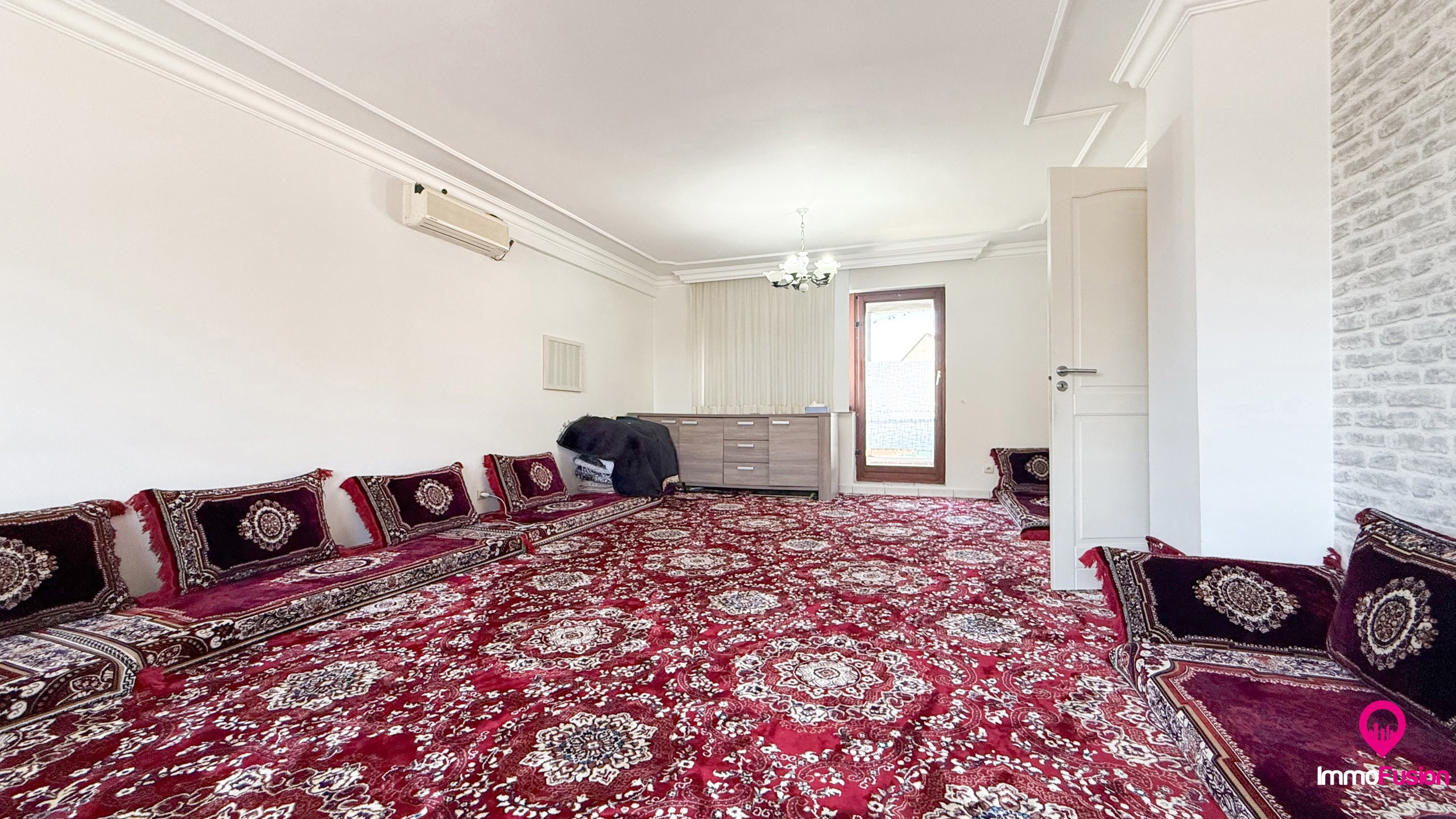 Ruim appartement met 3 slaapkamers en tuin nabij het centrum - foto 5