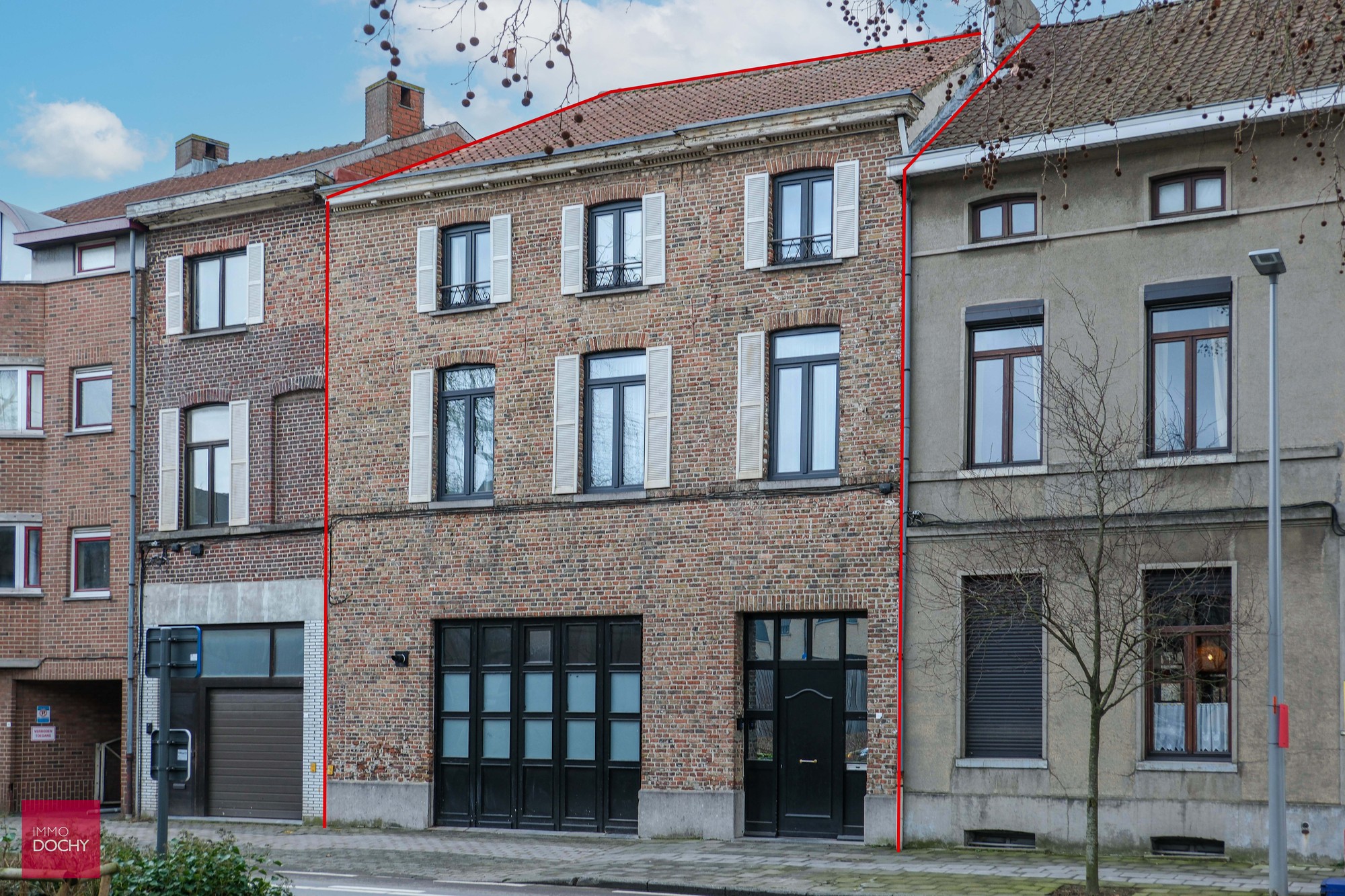 Vernieuwde stadswoning met lift aan Groeningepark - foto 2
