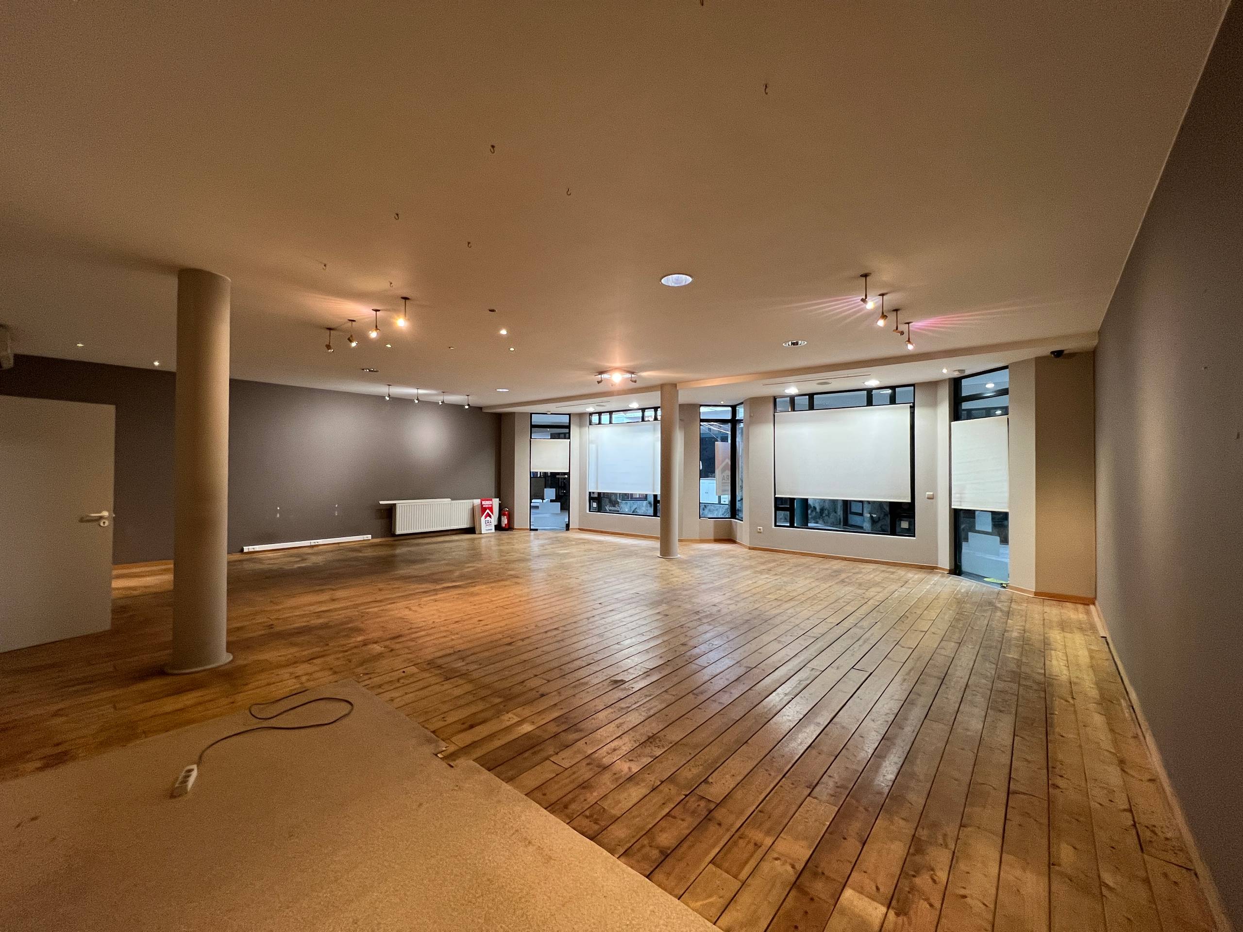 Commercial à louer à Lommel - photo 5