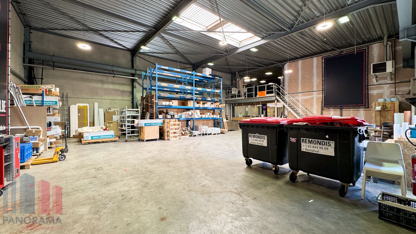 Instapklare KMO-unit van 665 m² met mezzanine en kantoren nabij A12, N16 en N17 - foto 4