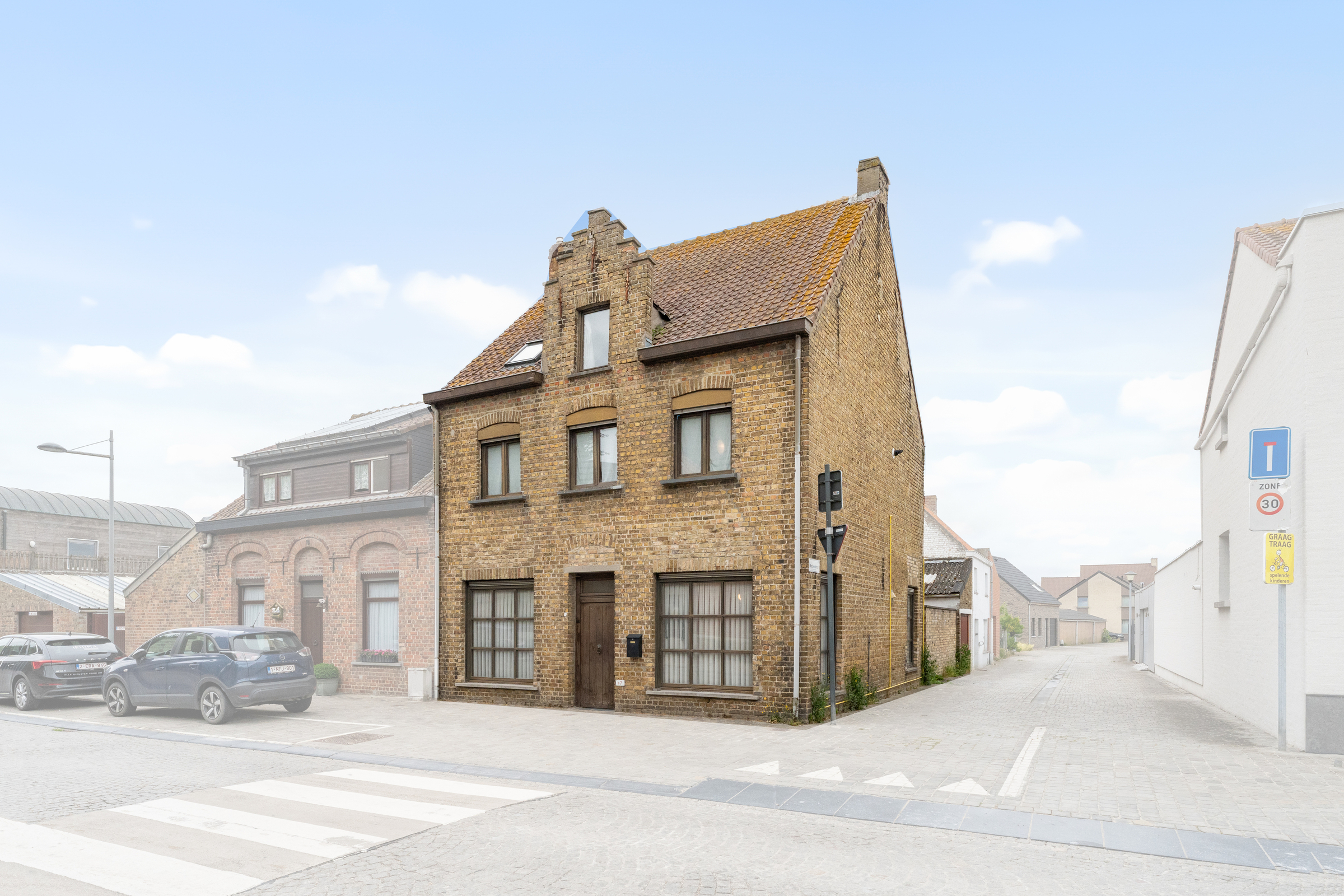 Op te frissen halfopen bebouwing te koop in Nieuwkapelle - foto 2