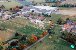 Dit uniek perceel van 1.506 m² combineert een uitzonderlijk landelijk uitzicht met een rustige en charmante ligging in De Ginste, een deelgemeente...