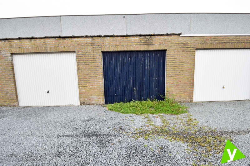 Garagebox op gunstige ligging vlakbij het centrum van Eeklo - foto 3