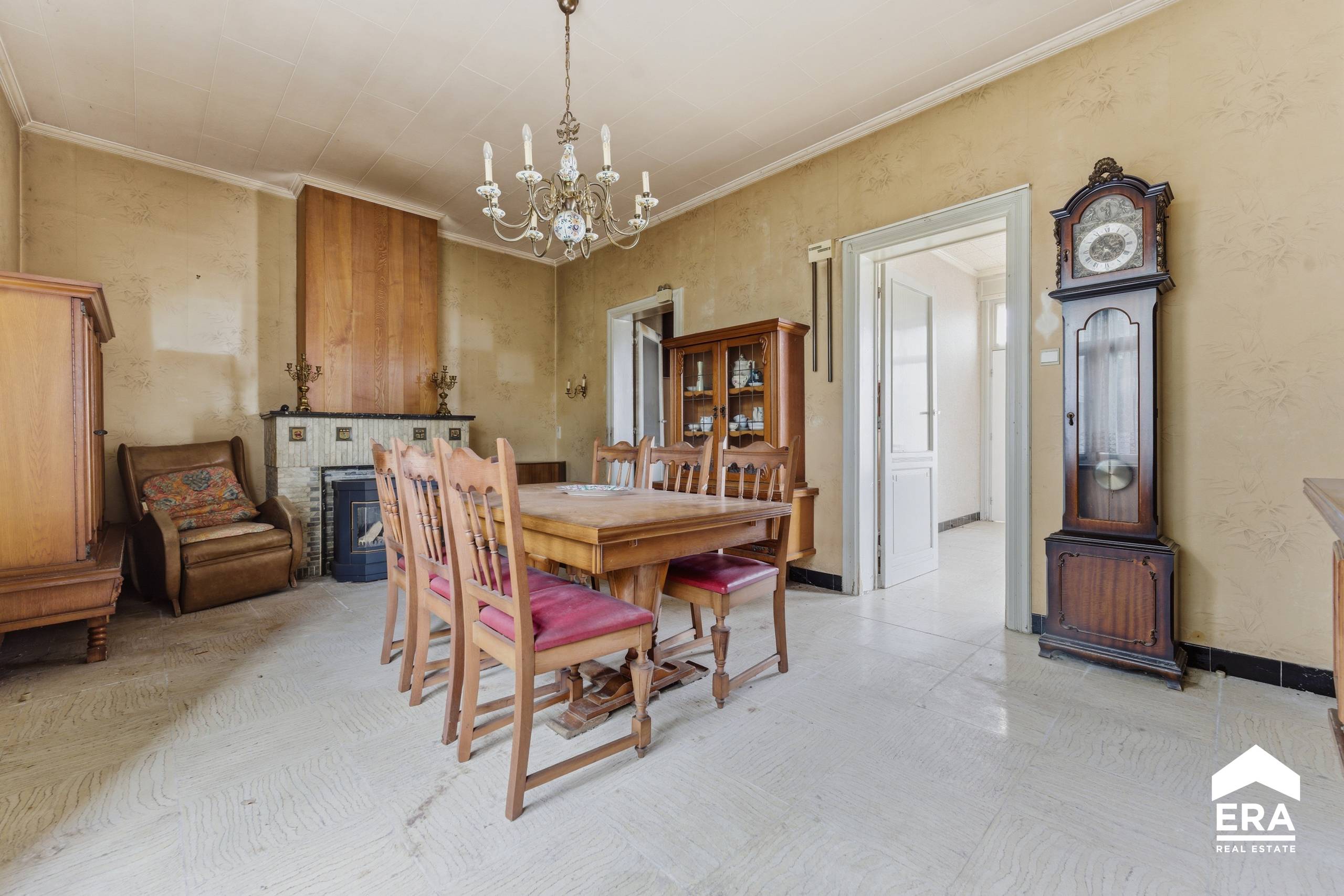 Woning te koop in Roeselare met renovatiepotentieel - foto 4