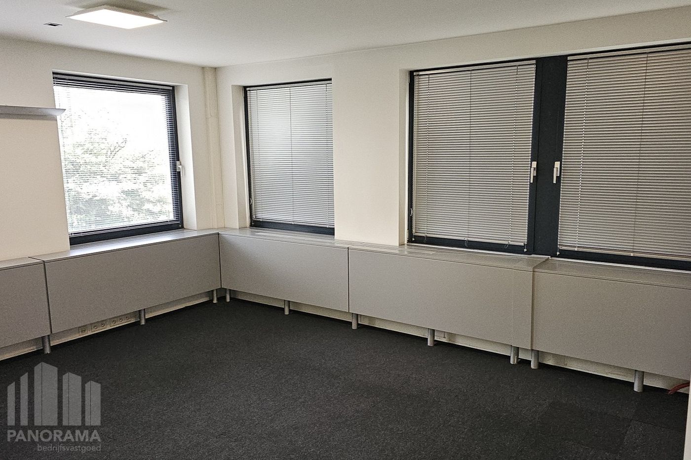 253 m² de bureaux à proximité du Ring R0/E40 - photo 5