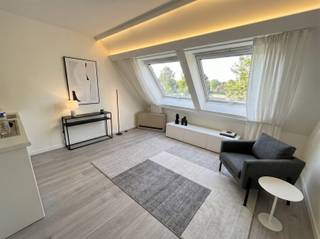 <p><span>Are you also looking for an investment that holds its value, or are you looking to buy a place for your children who are in college—or for yourself?</span></p><p><span>Then this studio in a prime location in Leuven is a true opportunity!</span><span><br />This studio, with a usable floor area of 20 m², is extremely centrally yet quietly located, within walking distance of Gasthuisberg and Leuven’s historic center, and close to all major access roads. Located at the rear of the building on the second floor of a well-maintained residence built in 1990, this studio features a cozy and bright living and sleeping area, an adjoining open-concept kitchenette, and a bathroom with a shower and toilet</span><span>. In short, </span><span>this well-located studio is definitely worth a visit. For quick decision-makers.</span></p><p><span> </span></p>