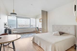 Gerenoveerd studio-appartement op toplocatie.Deze studio is gelegen op de 8ste en tevens hoogste verdieping en vlakbij het station van Antwerpen...