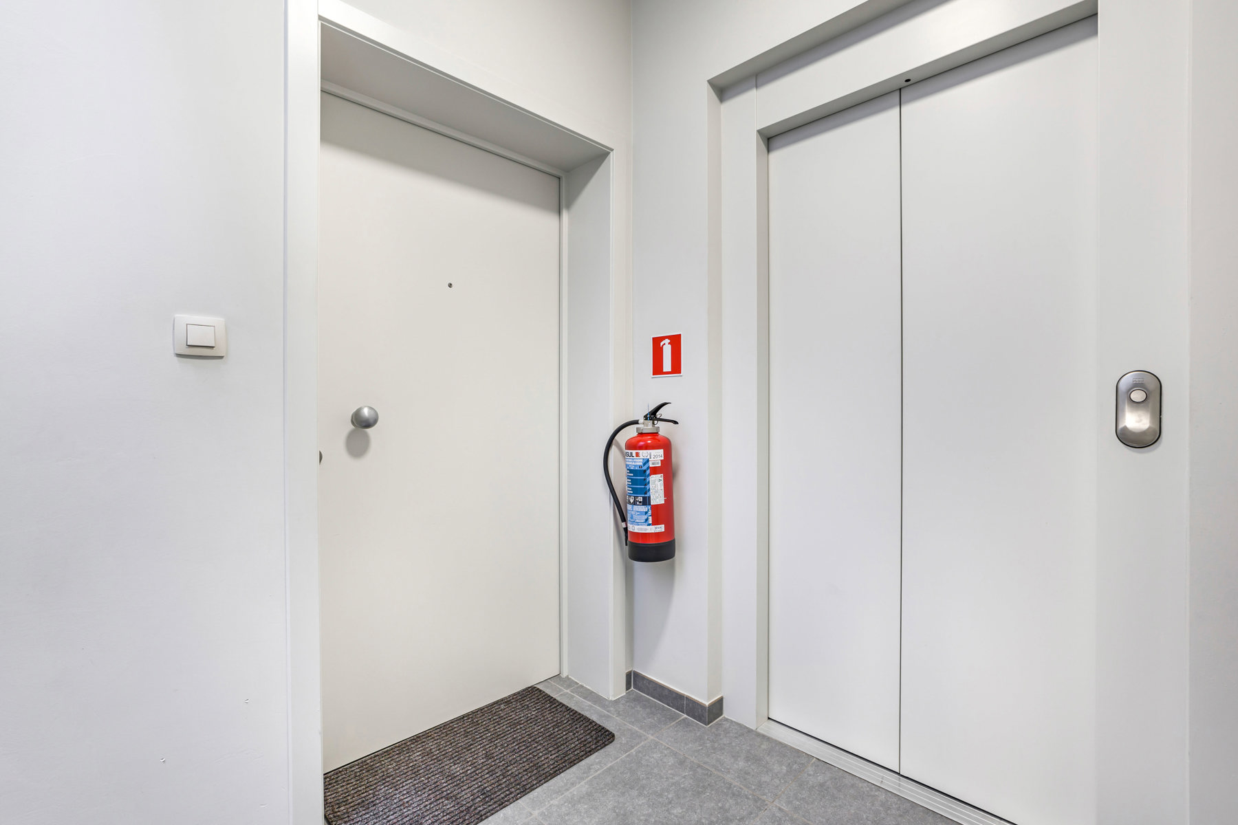 Zeer gunstig gelegen appartement met 2 slaapkamers + garage - foto 5