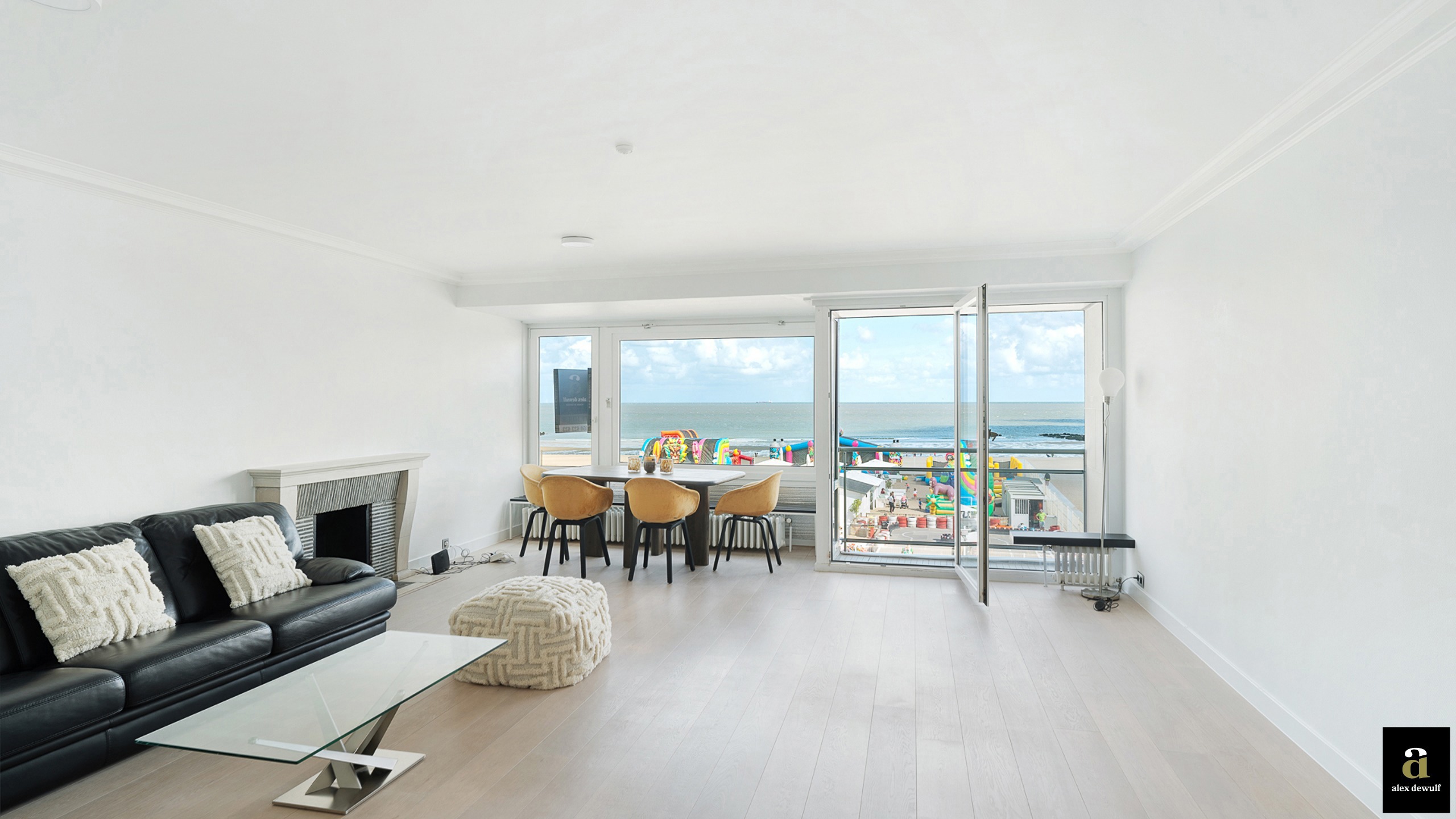 ongemeubeld 3-slaapkamerappartement op de Zeedijk te Zoute  - foto 2