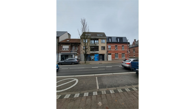 Een centraal gelegen appartement op de eerste verdieping met carport/berging - foto 2