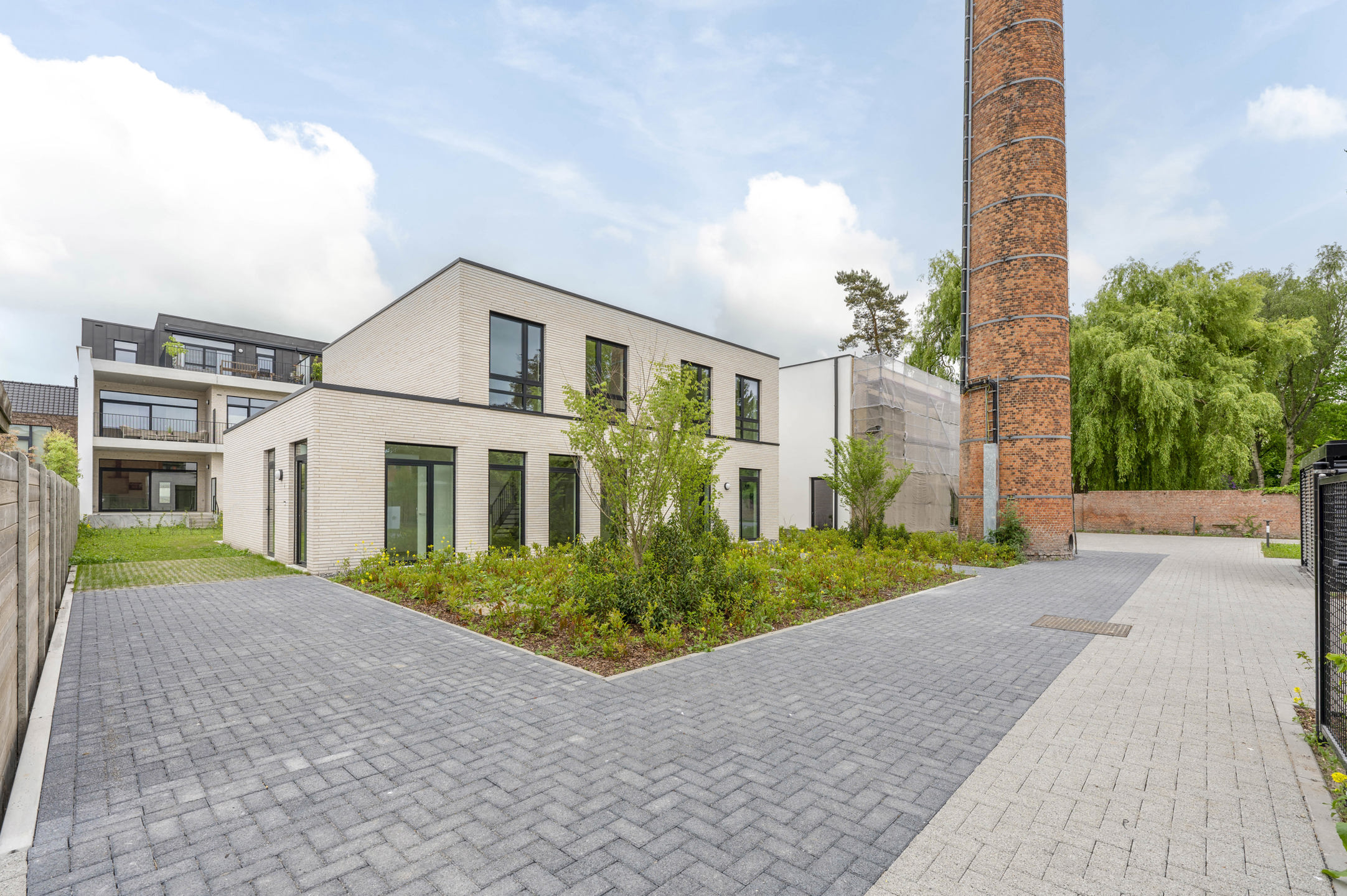 Nieuwbouw 3 slaapkamer appartement met tuin in hartje Sinaai - foto 3