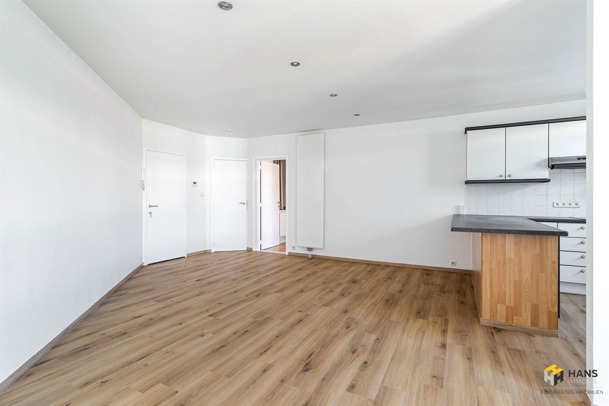 Op te frissen appartement (74 m²) met 2 slaapkamers in Deurne. - foto 4