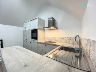 AANVRAAG GEACCEPTEERD, HUURCONTRACT WORDT OPGESTELD!Ontdek dit moderne studio-appartement in Mellery, dat hedendaags comfort combineert met dorpse...