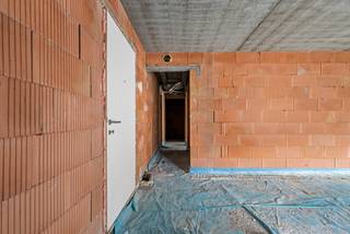 Bent u op zoek naar een CASCO commerciële ruimte in een charmante en goed bereikbare omgeving?Deze handelsruimte/ kantoor in Oosteeklo biedt u alle...