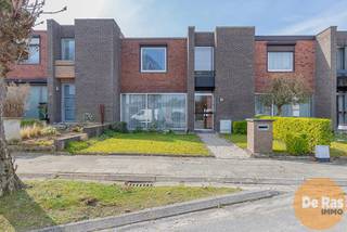 KIJKDAG 11/4/26 VAN 9u TOT 12u (ENKEL OP AFSPRAAK)AALST - In een zeer rustige straat langs de stadsrand bevindt zich deze stevige, deels te renoveren...