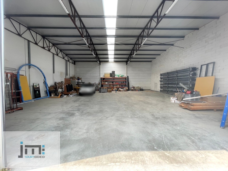 Bedrijfshal - foto 3