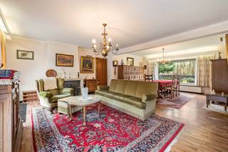 Mooi bouwperceel van 1894 m² gelegen in het residentiële Oud-Turnhout, mits afbraak van de aanwezige woning. <br /><br />Het perceel is schitterend gelegen, achteraan zuidgericht, grenzend aan natuurgebied, dus gegarandeerd groen. <br /><br />Voor het eigendom is geen verkavelingsvergunning gekend. De bepalingen van het gewestplan, nl. woonparkgebied, zijn van toepassing. Meer informatie op eenvoudig verzoek verkrijgbaar. <br /><br />Bijzonderheden: <br />- woning heeft EPC waarde van 1165 kWh/m² - F label, dus renovatieverplichting