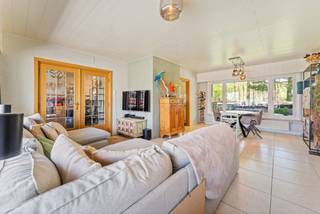 De woning ligt op een boogscheut van de Nederlandse grens. Dit maakt de locatie niet alleen ideaal voor grenspendelaars, maar zorgt ook voor...