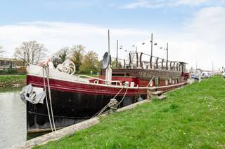 Unieke leefervaring op toplocatie in MechelenOp een van de mooiste locaties langs de Hanswijkvaart, parallel aan de Geerdegemvaart, ligt deze...