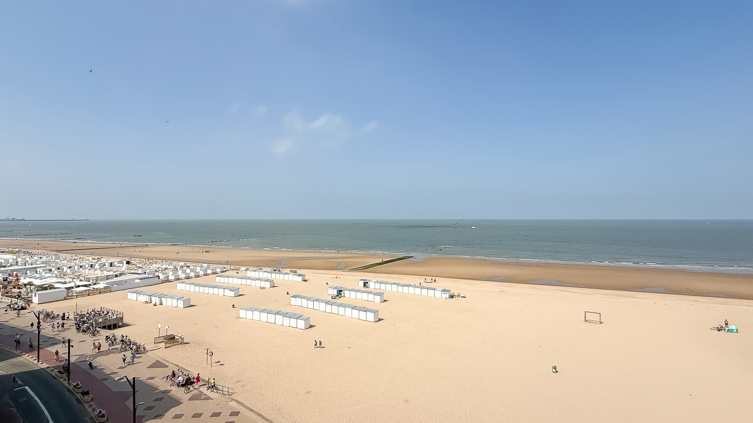 Appartement met frontaal zeezicht op de Zeedijk in het Zoute - foto 3