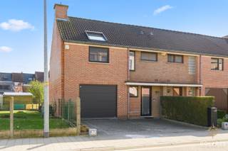 Open house on Saturday 21 March - Sunday 22 March - Tuesday 24 March - sign up via www.polares.euThis charming and ready-to-move-in 3-bedroom house,...