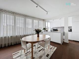 Tel : 0456 79 45 19 / E-mail : sophia.vanhove@weinvest.beWe Invest a le plaisir de vous proposer, en exclusivité, ce charmant appartement une...