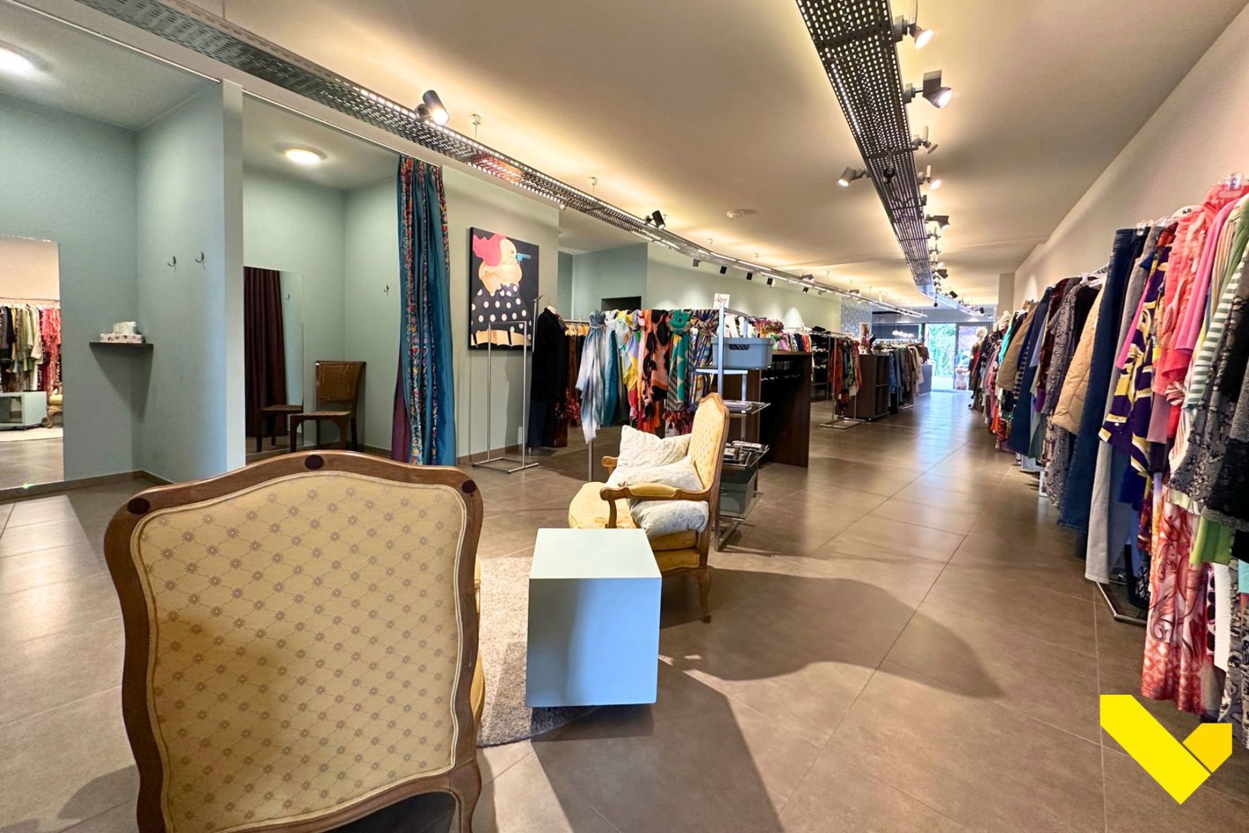 Top onderhouden commerciële ruimte (168 m²) in centrum Geel!  - foto 3